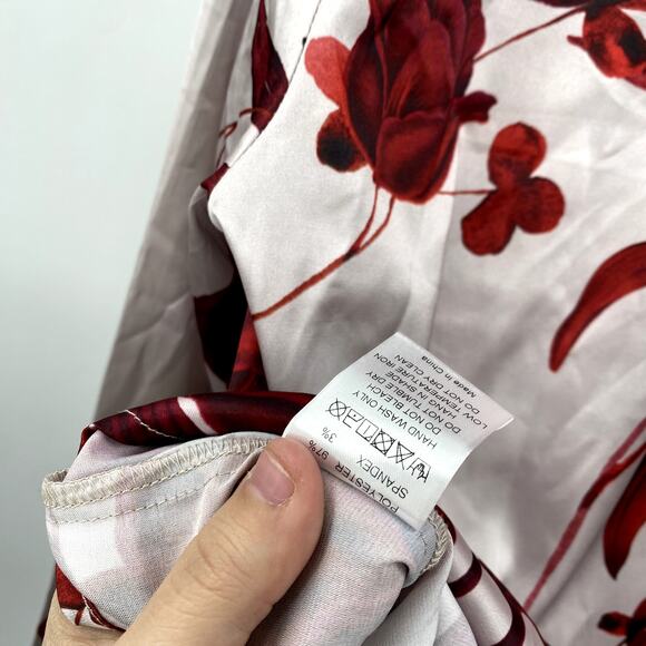 Golden hour Satin Red Flora Pajamas - Picture 7 of 7